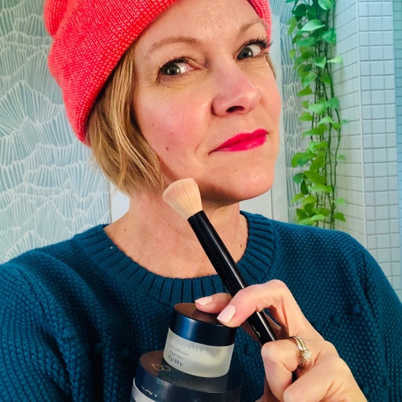Meet your Posher, Jennifer - Picture 7 of 11